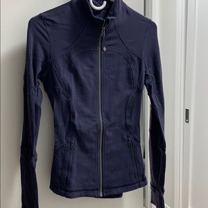 Lululemon zippered jacket, purple, size 6